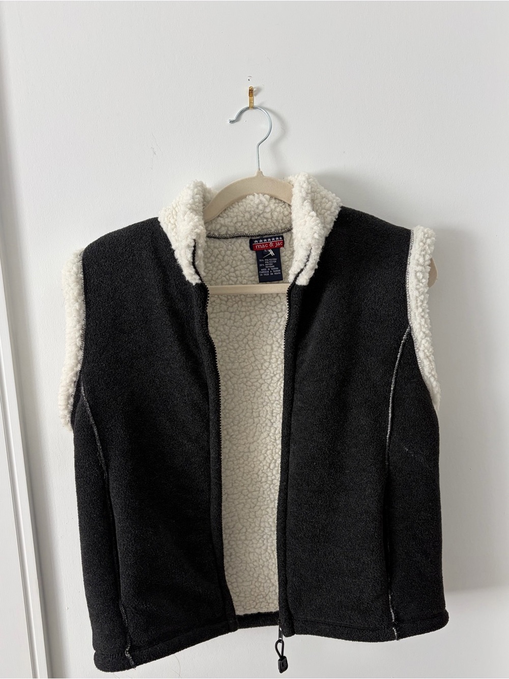 Sherpa Women’s Zip Up Vest